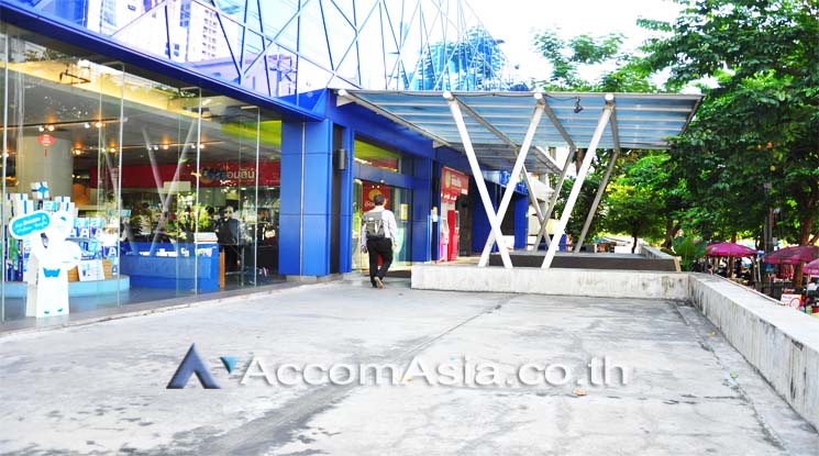 5  Office Space For Rent in Silom ,Bangkok BTS Surasak at Double A tower AA11174